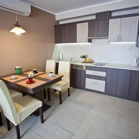 Ametiszt Apartman شقة *