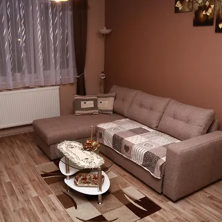 Ametiszt Apartman *